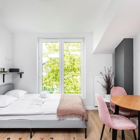 Smart Apartments - Old Town & Main Train Station - By Upstairs Krasków Εξωτερικό φωτογραφία