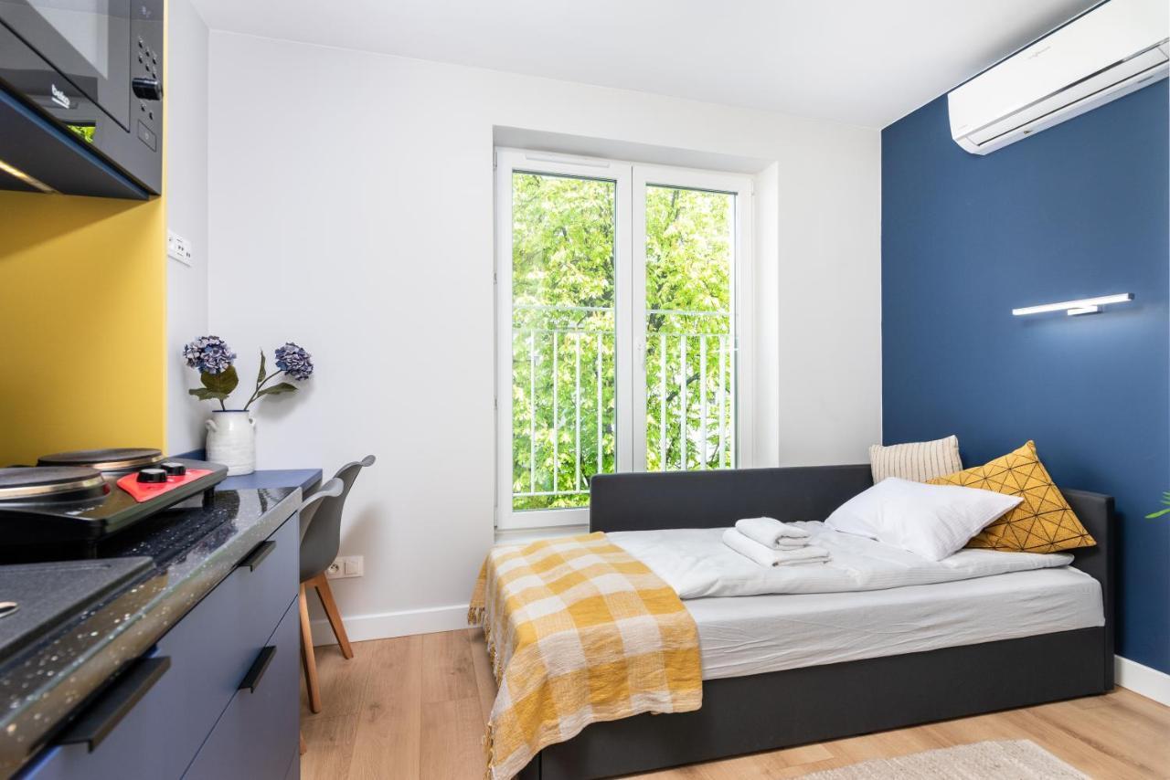 Smart Apartments - Old Town & Main Train Station - By Upstairs Krasków Εξωτερικό φωτογραφία