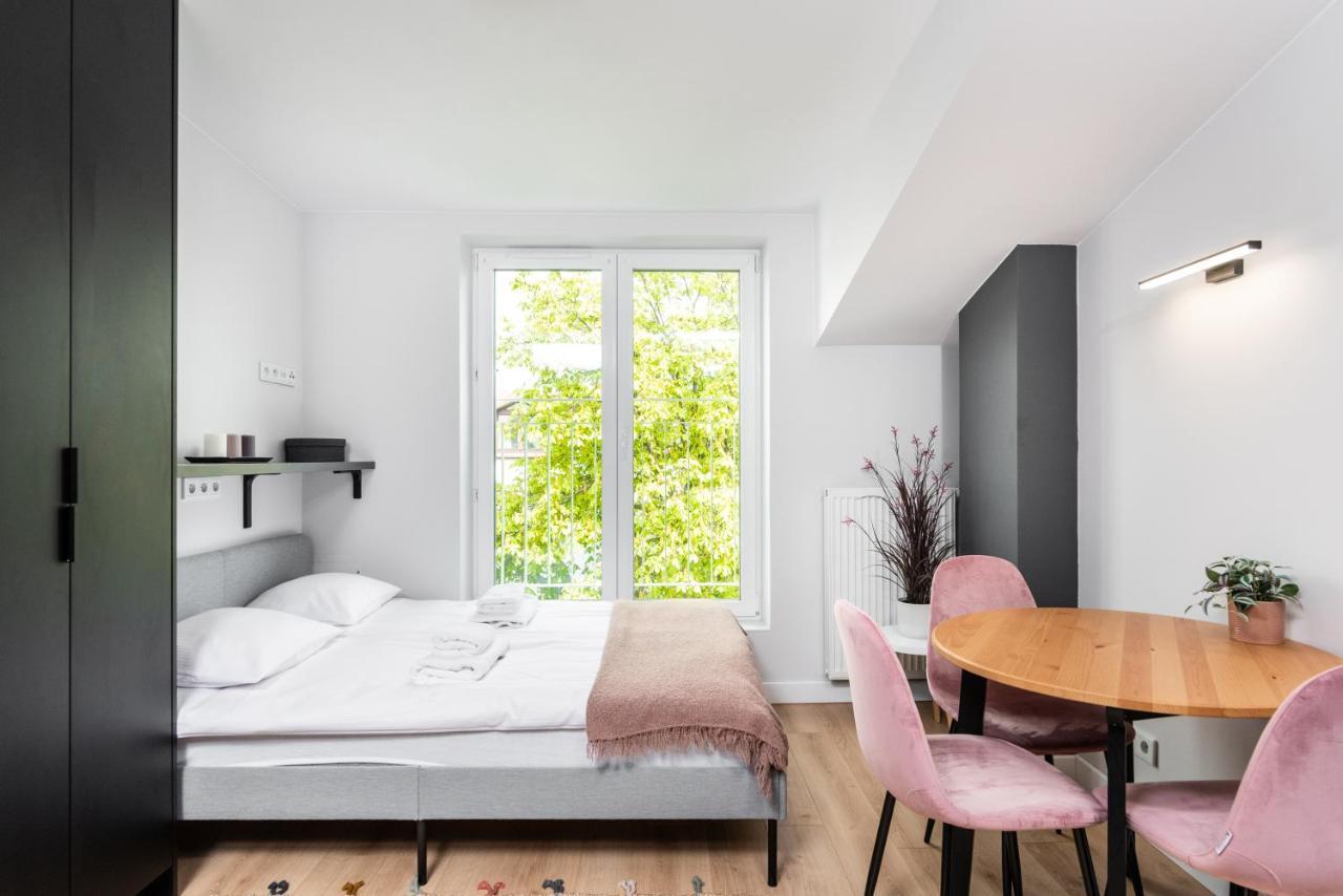 Smart Apartments - Old Town & Main Train Station - By Upstairs Krasków Εξωτερικό φωτογραφία
