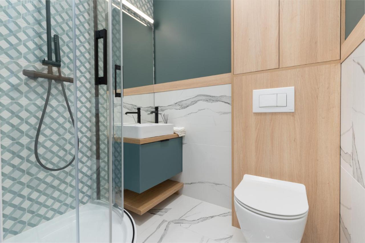 Smart Apartments - Old Town & Main Train Station - By Upstairs Krasków Εξωτερικό φωτογραφία